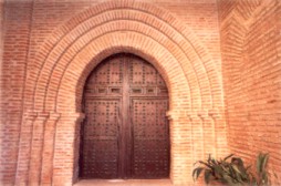 Iglesia de Santiago. Puerta.